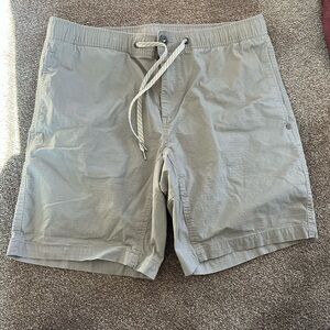Vuori Shorts